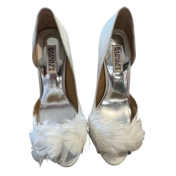 Badgley Mischka Piper Feather Open Toe Wedding Pumps white satin Size 7 - Picture 3 of 11